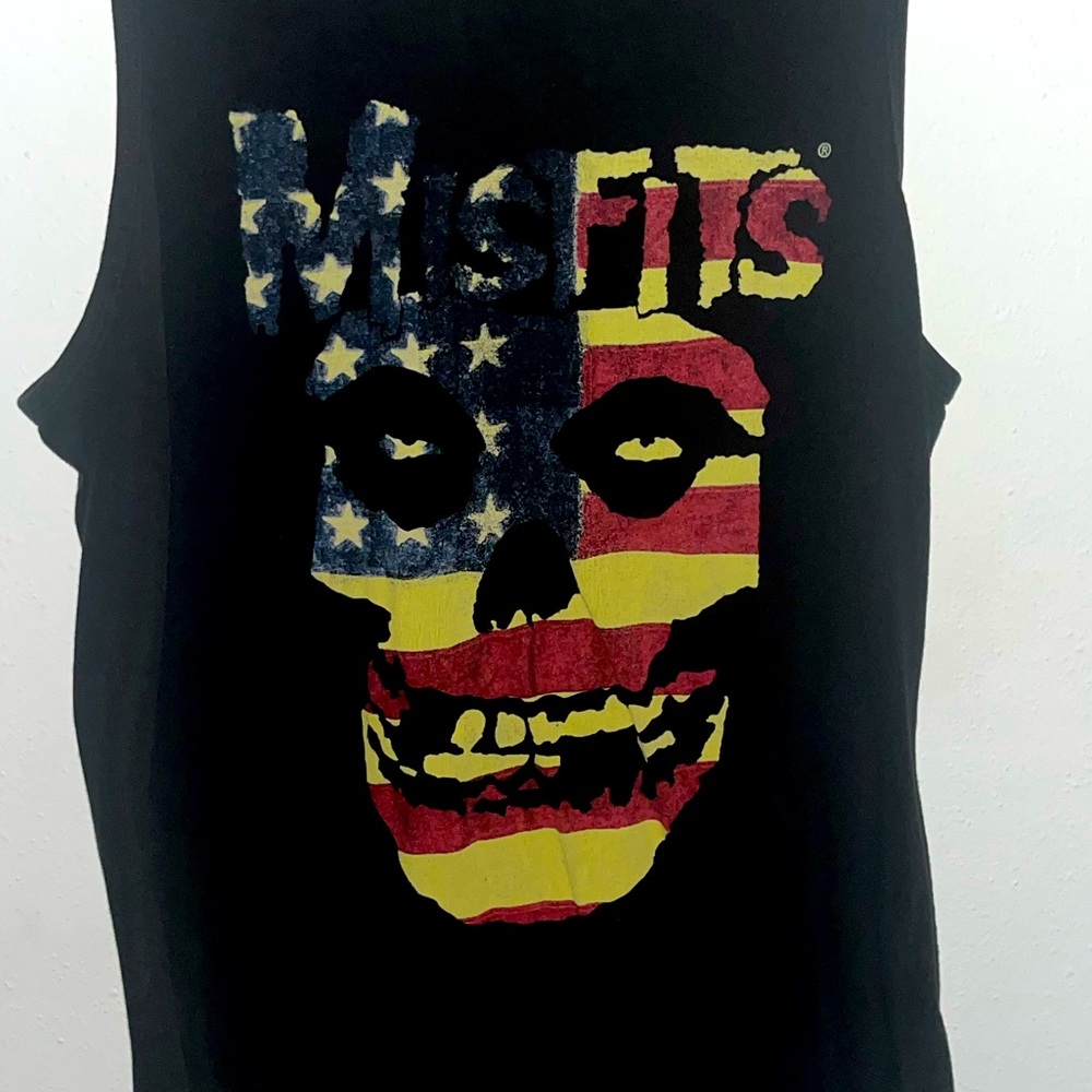 Misfits Tank - Picture 3 of 4